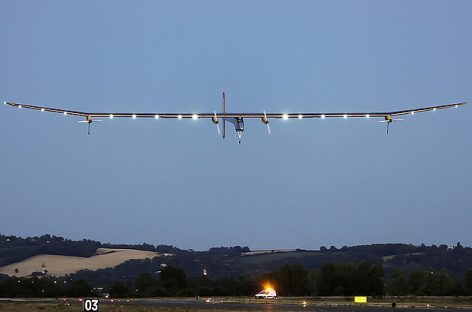 Кругосветное путешествие Solar Impulse 2 завершилось в Абу-Даби