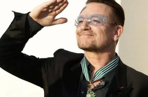 U2 хотели транслировать свой концерт на МКС