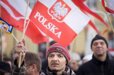 Еврокомиссия может ввести санкции против Польши из-за судебной реформы