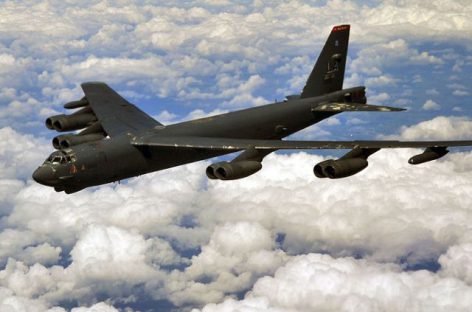 США привели ядерные бомбардировщики B-52 в боевую готовность