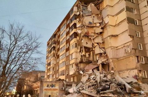 Число жертв обрушившегося дома в Ижевске возросло