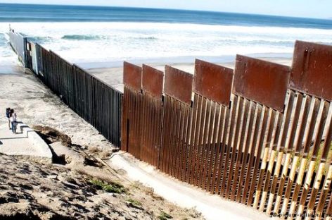 Стена на границе с США и Мексикой: мексиканцы не хотят платить