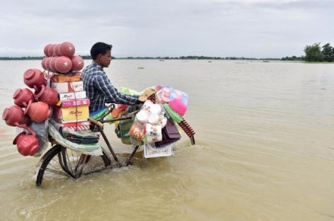 Больше миллиона жителей Индии покинули свои дома из-за ливней и наводнений