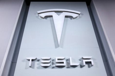 Tesla специально хотят обанкротить?