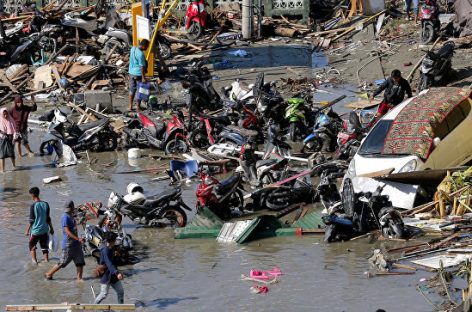 Землетрясение и цунами в Индонезии унесли жизни более тысячи человек