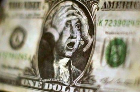 Американские СМИ отмечают снижение зависимости РФ от доллара