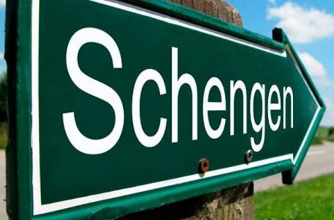 Макрон предложил сократить Шенгенскую зону