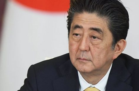 Премьер-министр Японии обеспокоен ситуацией на Ближнем Востоке
