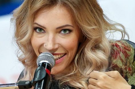 Юлия Самойлова собирает деньги на новый альбом