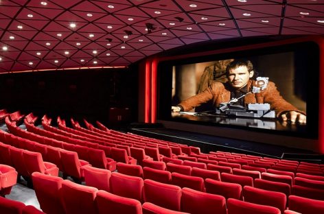В РФ стартовал прием заявок на субсидирование показов зарубежных фильмов