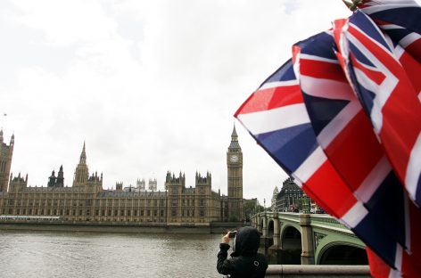 Великобритания имеет план «политической войны» против России