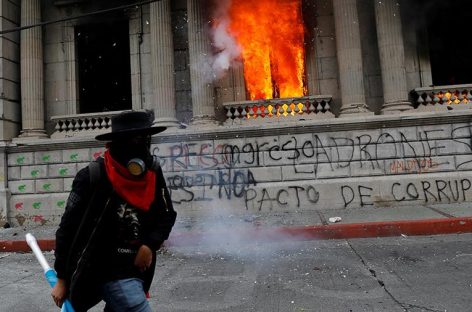 Власти Гватемалы увидели в протестах попытку госпереворота